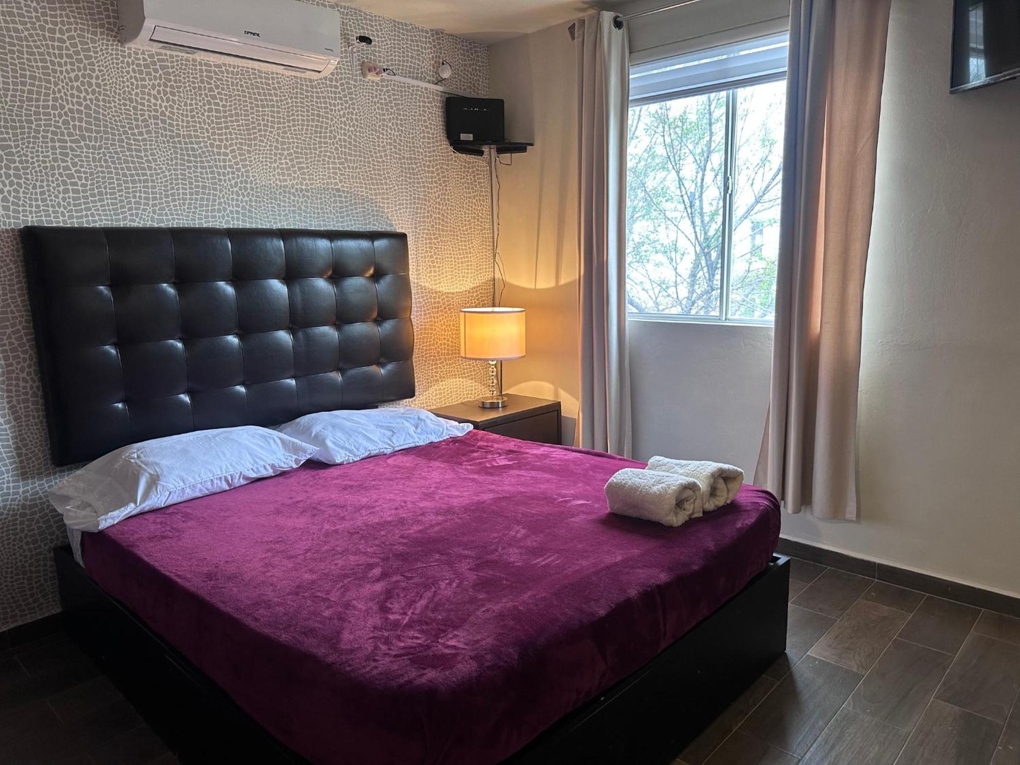 Suites Apodaca Eksteriør bilde